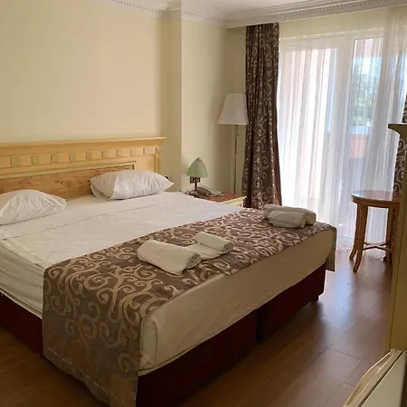 La Chance And Hotel 2*